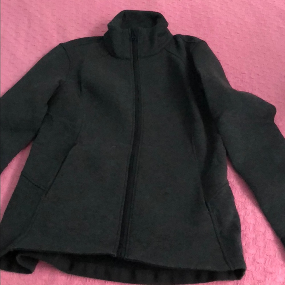 Women’s lululemon zip up sweatshirt